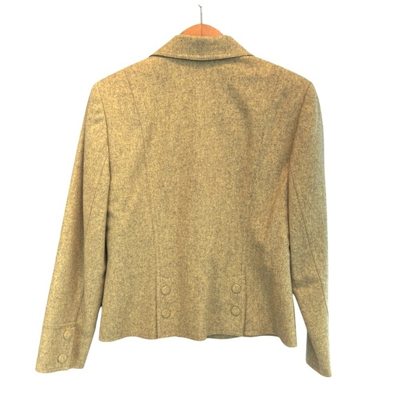 Carlisle Women’s Wool/Cashmere Suit. Yelloww Chartreuse. Size 2 - Picture 5 of 9